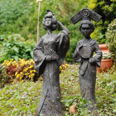Nicht nur Budda-Figuren  sondern auch andere Statuen passen gut in einen japanischen Garten © Fotolia.com
