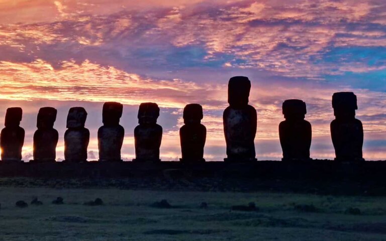 Moai Köpfe & Tiki Statuen für den Garten kaufen