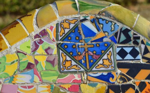 Gartengestaltung mit Mosaik – Wie Sie es selber machen und Tipps zum Verlegen