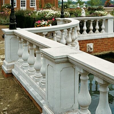 Balustrade aus Stein für die Terrasse