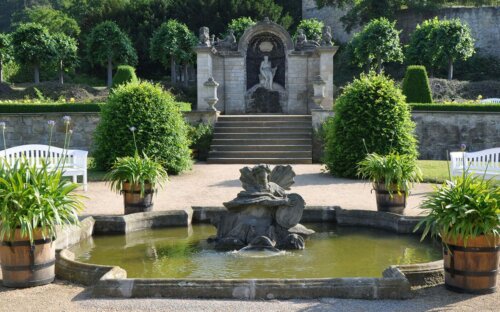 Exklusive Gartenbrunnen – Arten  Materialien und Pflege