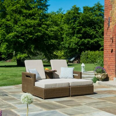 Terrassenplatten aus Naturstein