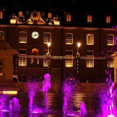 Lila LED-Lampen wirken nachts besonders gut