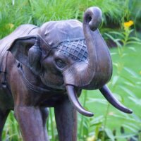 Asiatischer Elefant als Dekofigur