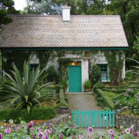 landhausgarten_kleines_haeuschen