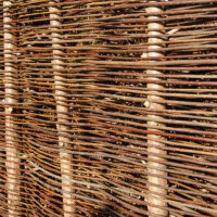 gartenzaun_weidenzaun_geflochten