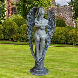 Romantischer Garten Engel aus Steinguss - Fiona