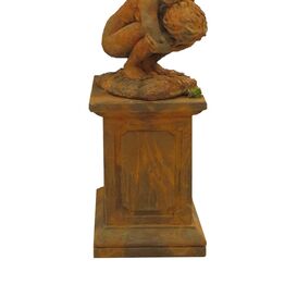 Stilvolles Podest f�r Skulpturen aus Steinguss - Podium Mercuria / Eisenoxid