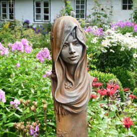 Sch�ne Gartenskulptur - Frauen B�ste aus Stein - Jolanda / Antikgrau