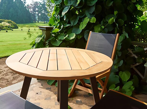 Moderner Gartentisch aus Teakholz & Aluminium - rund - Darcey Gartentisch