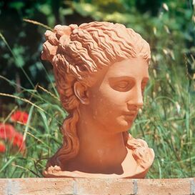 Griechische Frauen Büste aus Terracotta - Agata