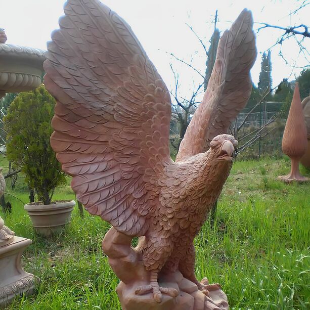 Großer Terrakotta Adler für den Garten - Aquila