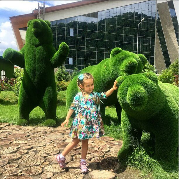 Große Bären Skulptur - Topiary - Glasfaserkunststoff - grün - Ursidae