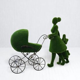 Gartenfigur Mutter mit Kind & Kinderwagen - Topiary - Finnja