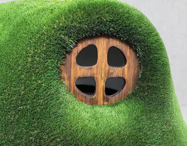 Haus im Hügel - Gartenplastik - Topiary - GFK & Kunstrasen - Hobbit House