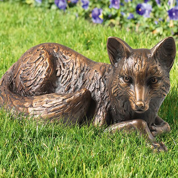 Stilvolle Fuchs Bronzefigur für den Garten - Fuchs liegend