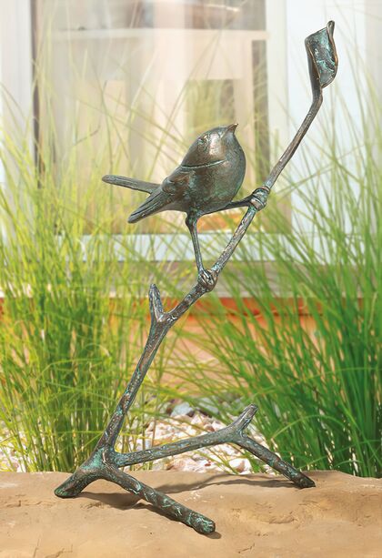 Kleiner Bronze Singvogel auf Ast - wetterfest - Zaunknig
