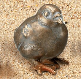 Sitzendes Kken - Bronzefigur fr den Garten - Kken