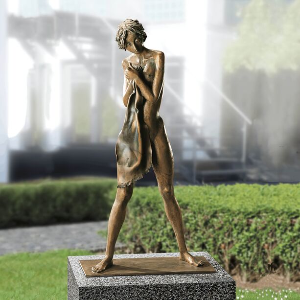 Gartenstatue aus Bronze aus limitierter Edition - Mdchen mit Tuch