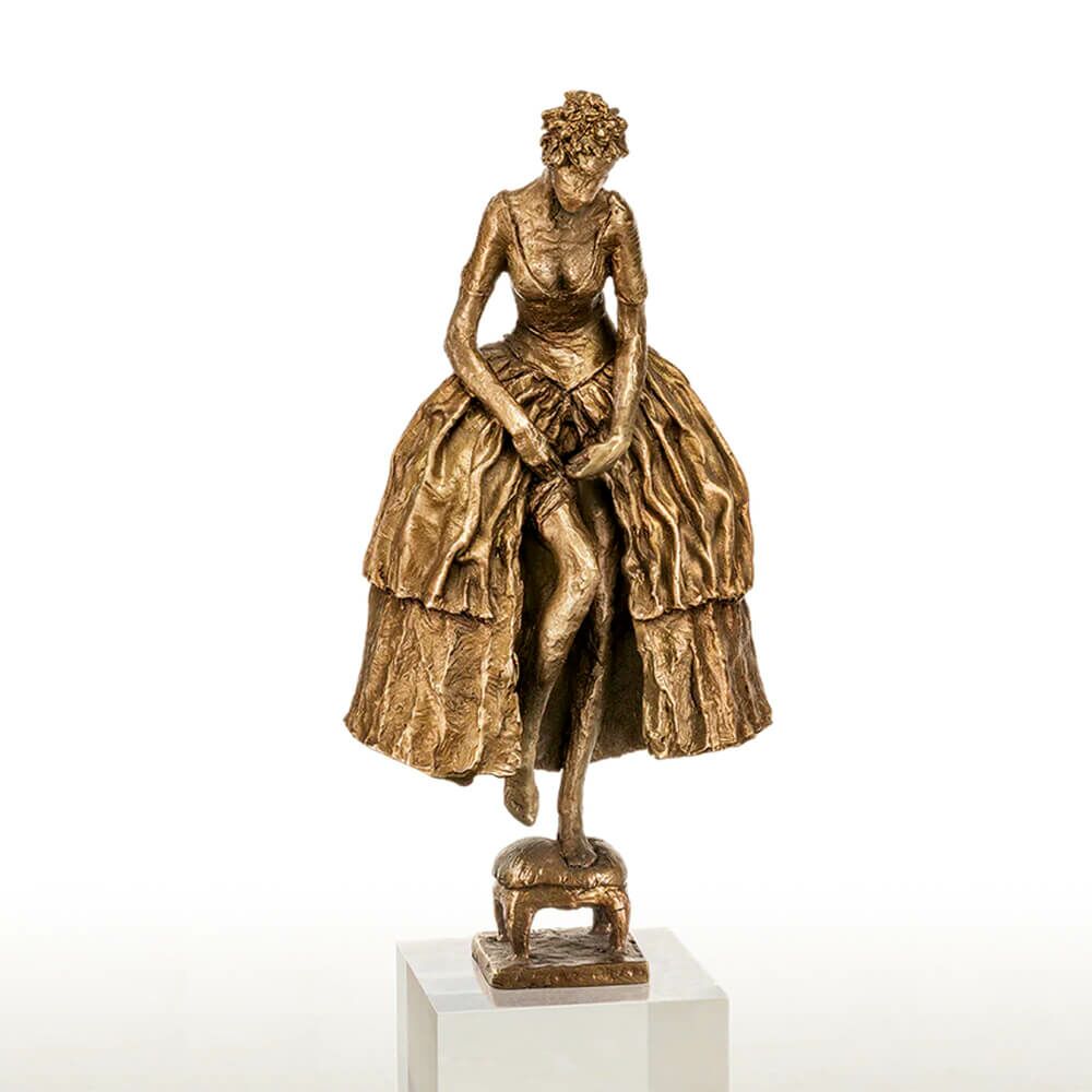 Image of Frau mit Brautkleid auf Sockel - limitierte Bronzeedition - Brautbalance