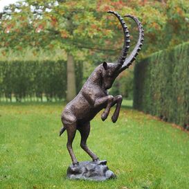 Lebensgroe Steinbock Gartenfigur aus Bronze - Steinbock...