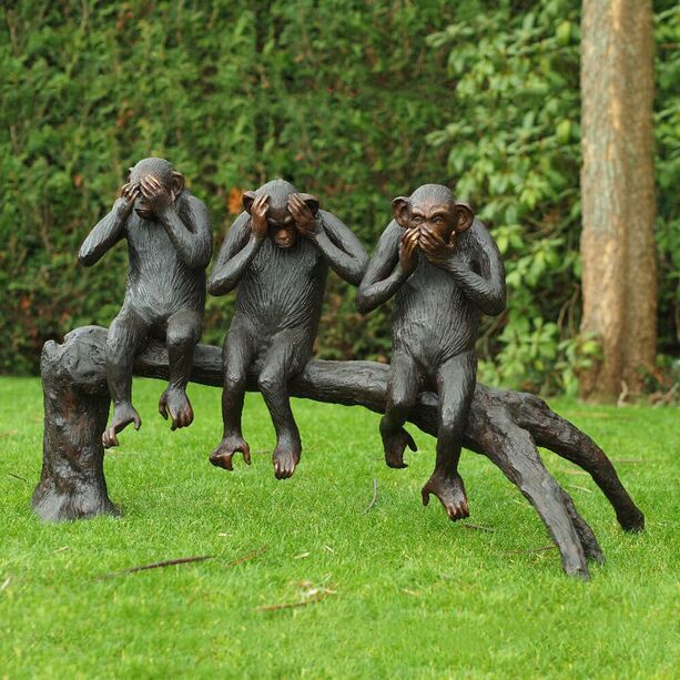 Bronze Tierfigur 3 Chimpansen sitzen auf Ast - Affen auf Stamm