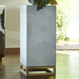 Eckige Pflanzvase aus Glasfaser-Beton - modern - mit Holz...