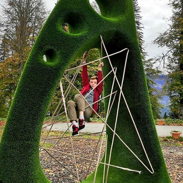 Großes Topiary Spielgerät - Kletterleiter - wetterfeste Gartendeko - Gaudi Leiter