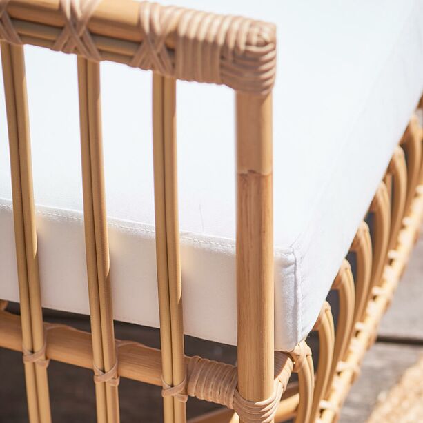 Wetterfester Lounge Stuhl in natürlichen Braun mit Kissen - Loungechair Caya