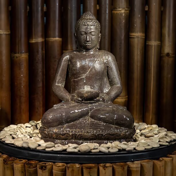 Sitzender Buddha mit Gef als Wasserspiel inkl. Pumpe und Becken - Kawei