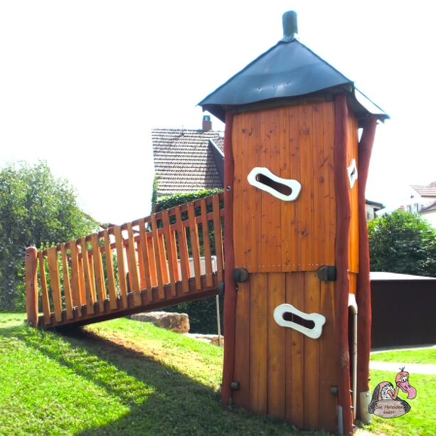Einzigartiger Spielturm aus Holz für den Kinderspielplatz oder Garten - Spielturm Sven
