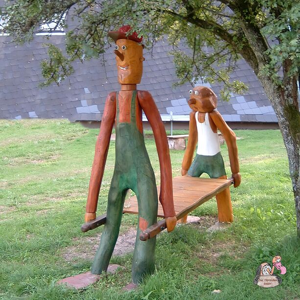 Massive Gartenbank mit zwei geschnitzten Holzfiguren - Bankleute