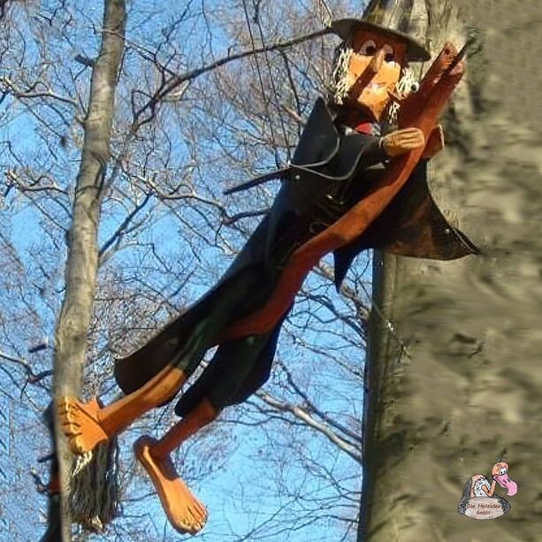 Lebensgroe Hexen Figur aus Holz zum Aufhngen - Fliegende Hexe