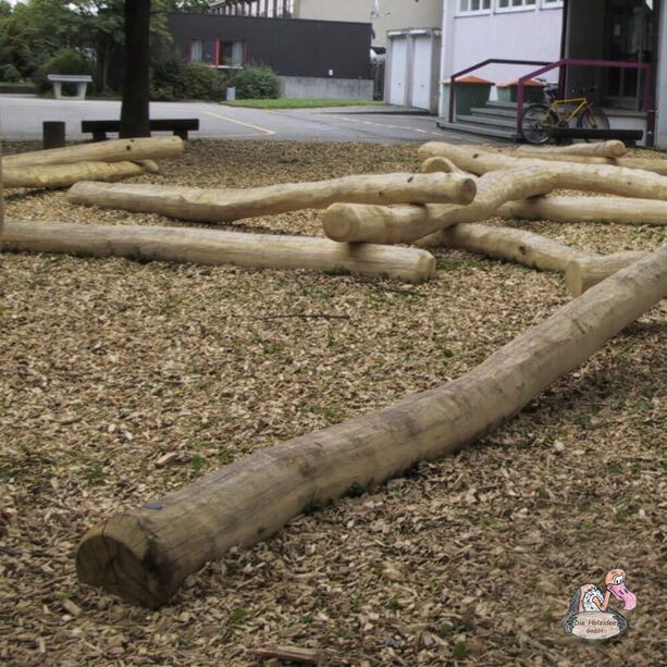 Holz Spielgert fr den Garten Spielplatz mit Mikado Stmmen - Baumstamm-Mikado