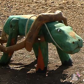 Stabile Dinosaurier Figur aus Holz fr den Spielplatz -...