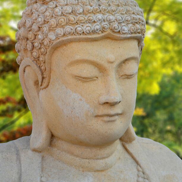 Groer Buddha sitzend Steinskulptur - Sila / Sand