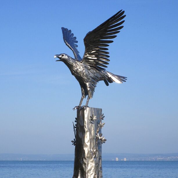 XXL Metall Vogelfigur Adler auf Baumstamm mit ausgebreiteten Flgeln - Adelaro