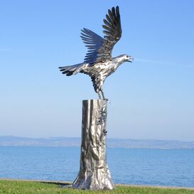 XXL Metall Vogelfigur Adler auf Baumstamm mit...