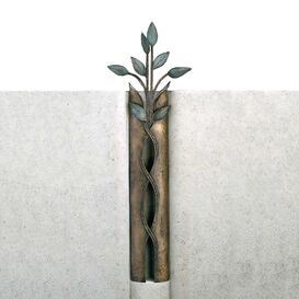 Hohe Wandskulptur Lebensbaum aus Bronze mit grünen...