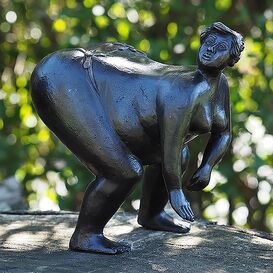 Stilvolle Bronze Frauenskulptur oppulent - Blick nach...