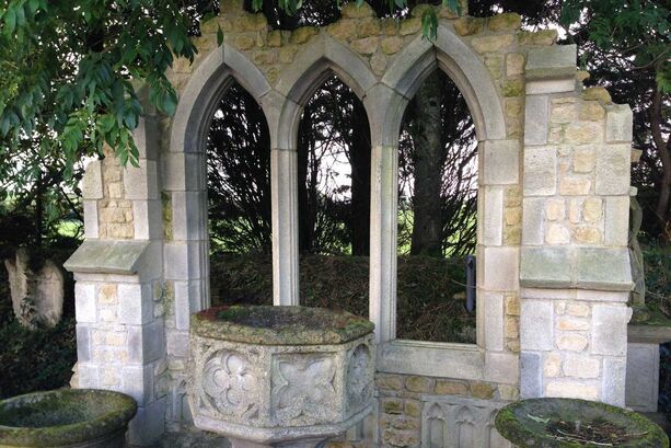XXL Garten Ruinenmauer mit Naturstein & Fensterbgen - Aldershot Ruin