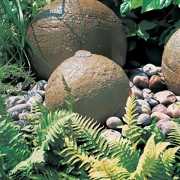 Robuster Kugel Quellstein aus Stein fr den Garten - Pallare