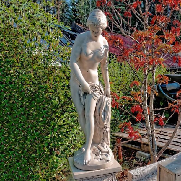 Steinguss Aktfigur - reizvolle Frauenskulptur fr den Garten - Alisa