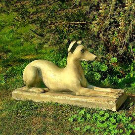 Gartenfigur Deko Figur Hund / spielender