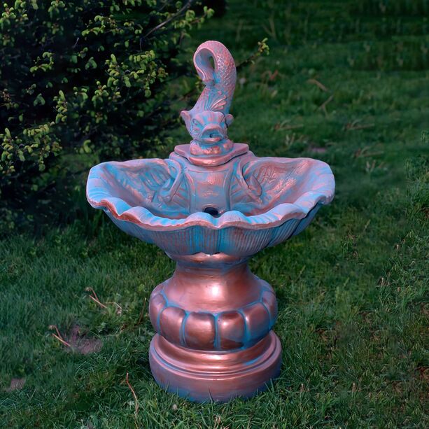 Steinguss Brunnen fr den Garten mit dekorativer Fischskulptur - Antonello