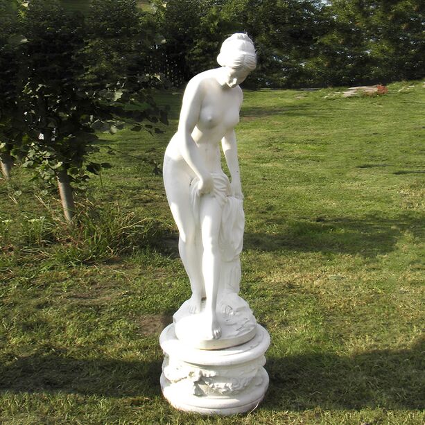 Steinguss Aktfigur - reizvolle Frauenskulptur fr den Garten - Alisa / Etna