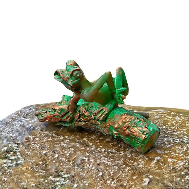 Dekorative Speier Figur aus Steinguss fr den Garten - Frosch auf Ast - Kosmas