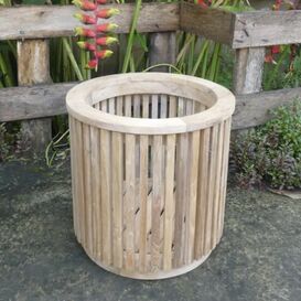 Rundes Pflanzgef�� aus Recycling-Teak &ndash; harmonische...
