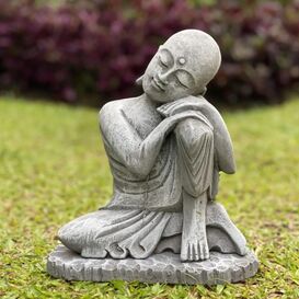 Sitzende Steinguss-Skulptur Indischer M�nch &ndash; Ruhe...