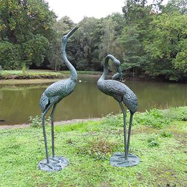 Groes Bronze Gartenfiguren-Set mit zwei Kranichen -...